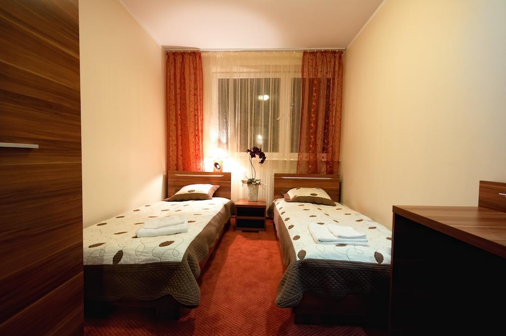Hotel-24 Płock Kamer foto
