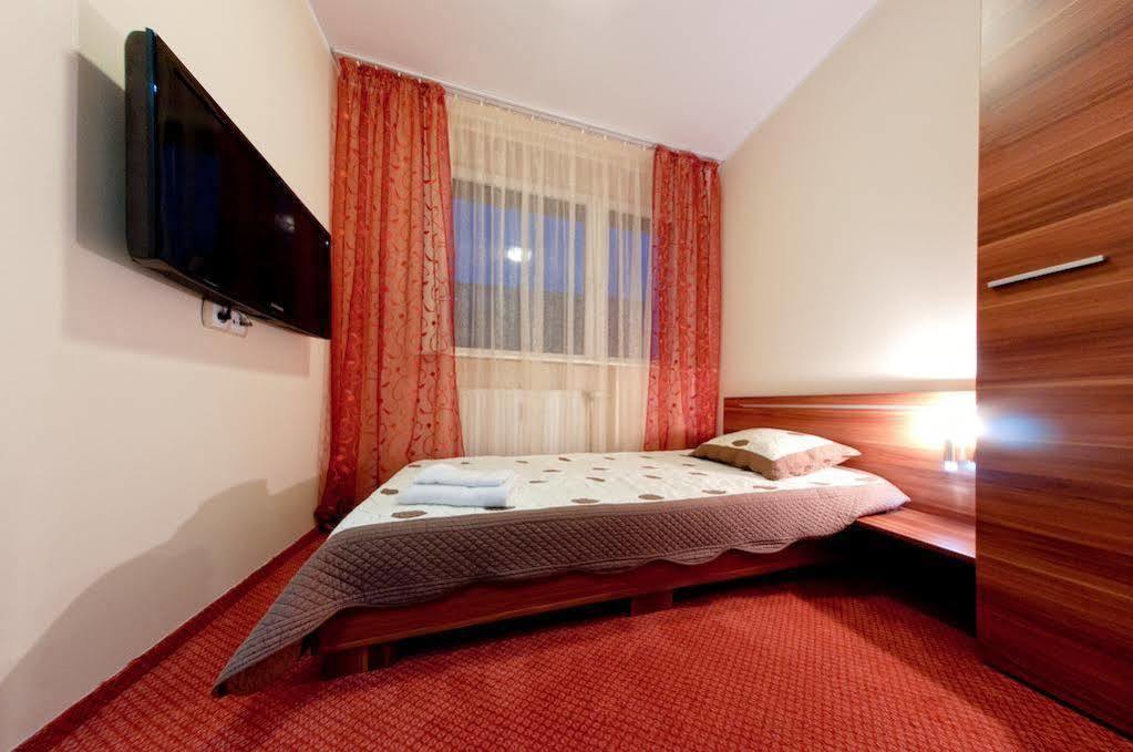 Hotel-24 Płock Buitenkant foto