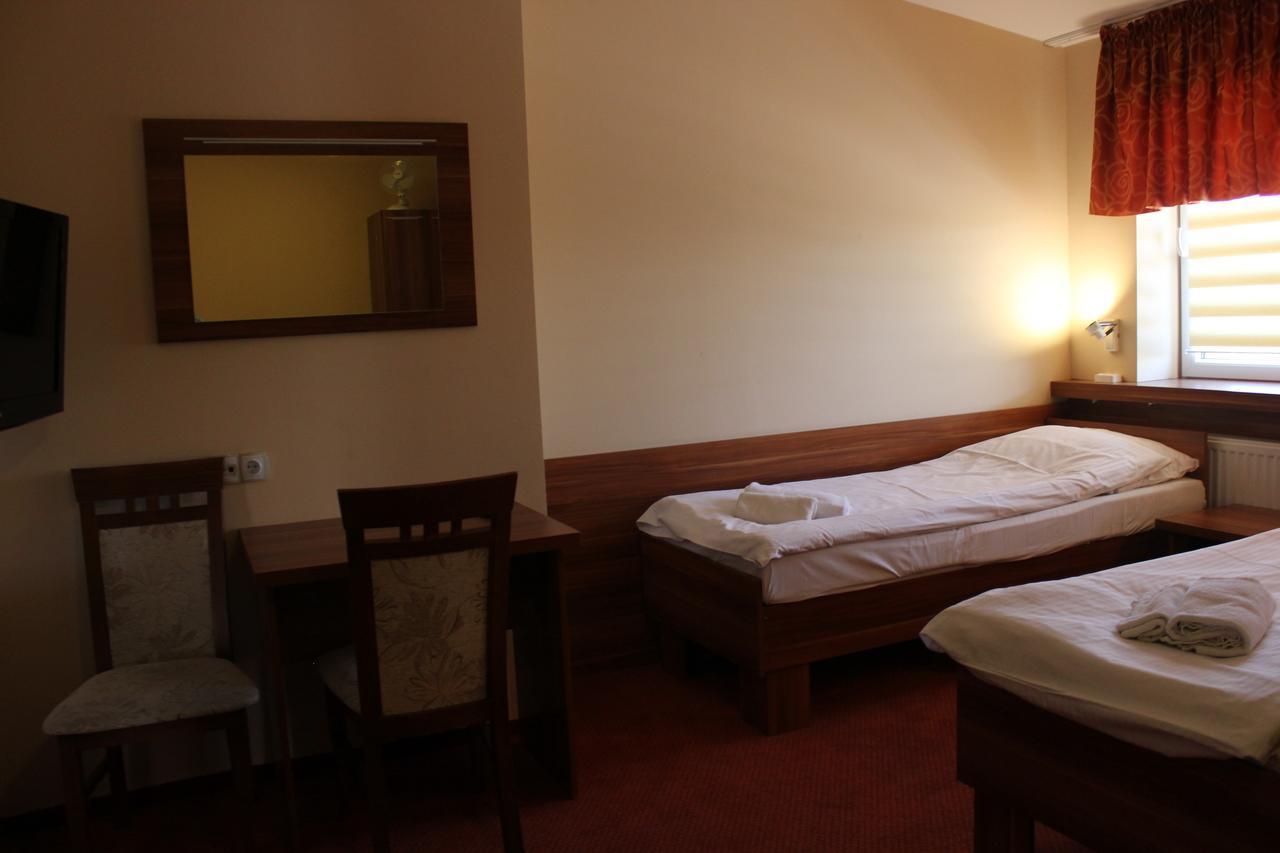 Hotel-24 Płock Buitenkant foto